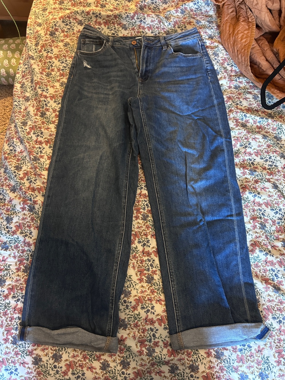 Relaxed Dark Blue Boyfriend Jeans for Women